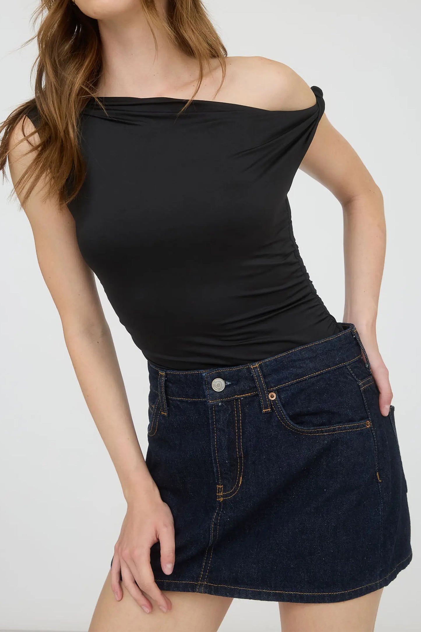 Black Solid Color Asymmetric Neck Slim Tank Top