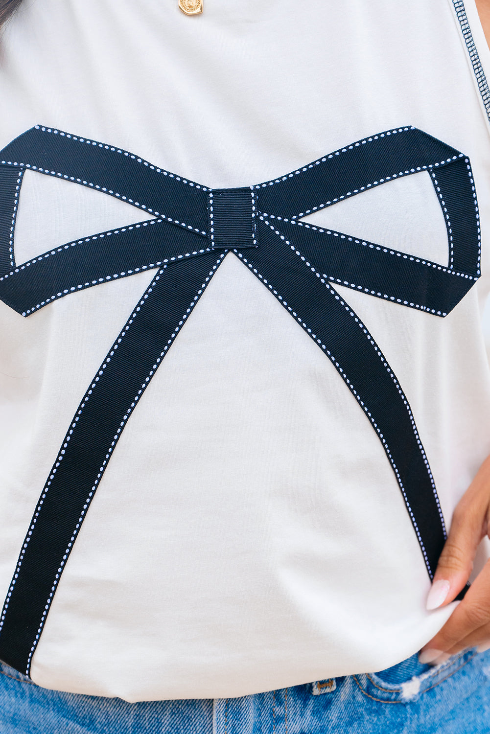 White Sweet Bow Stitching Trim Sleeveless Top