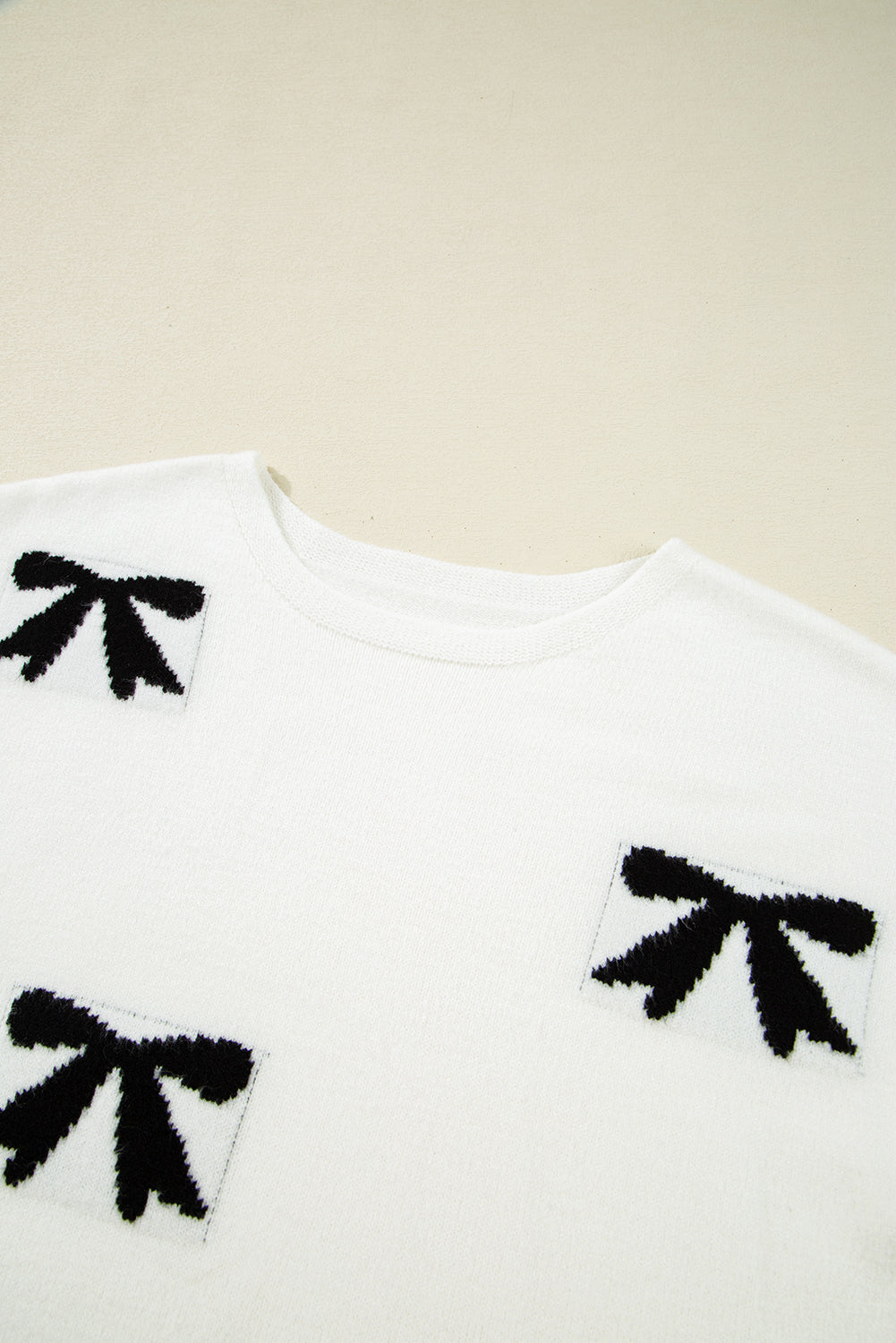 Black Bow Pattern Knit Short Sleeve Sweater